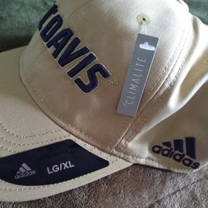 Adidas hat UC DAVIS